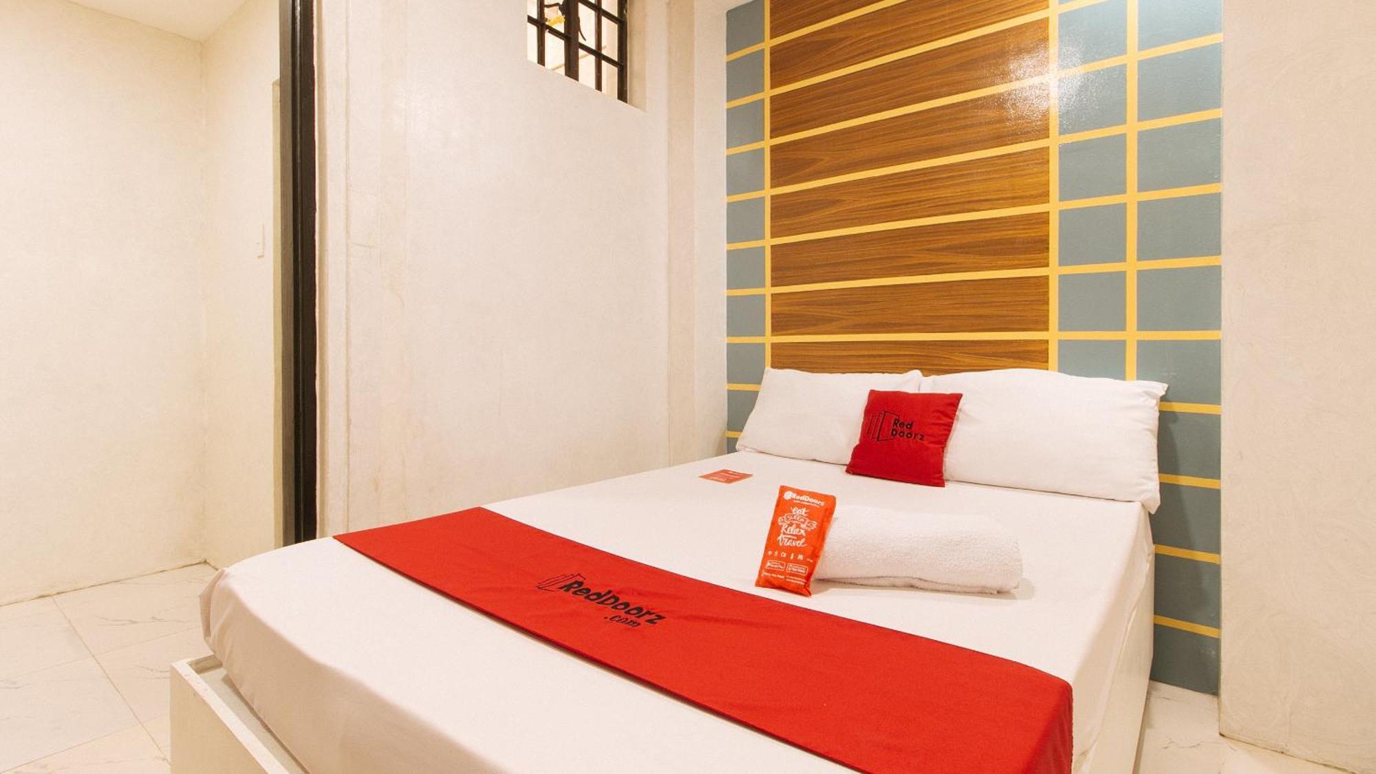 Hotel RedDoorz @ PIY Margal Sampaloc Manila Zewnętrze zdjęcie