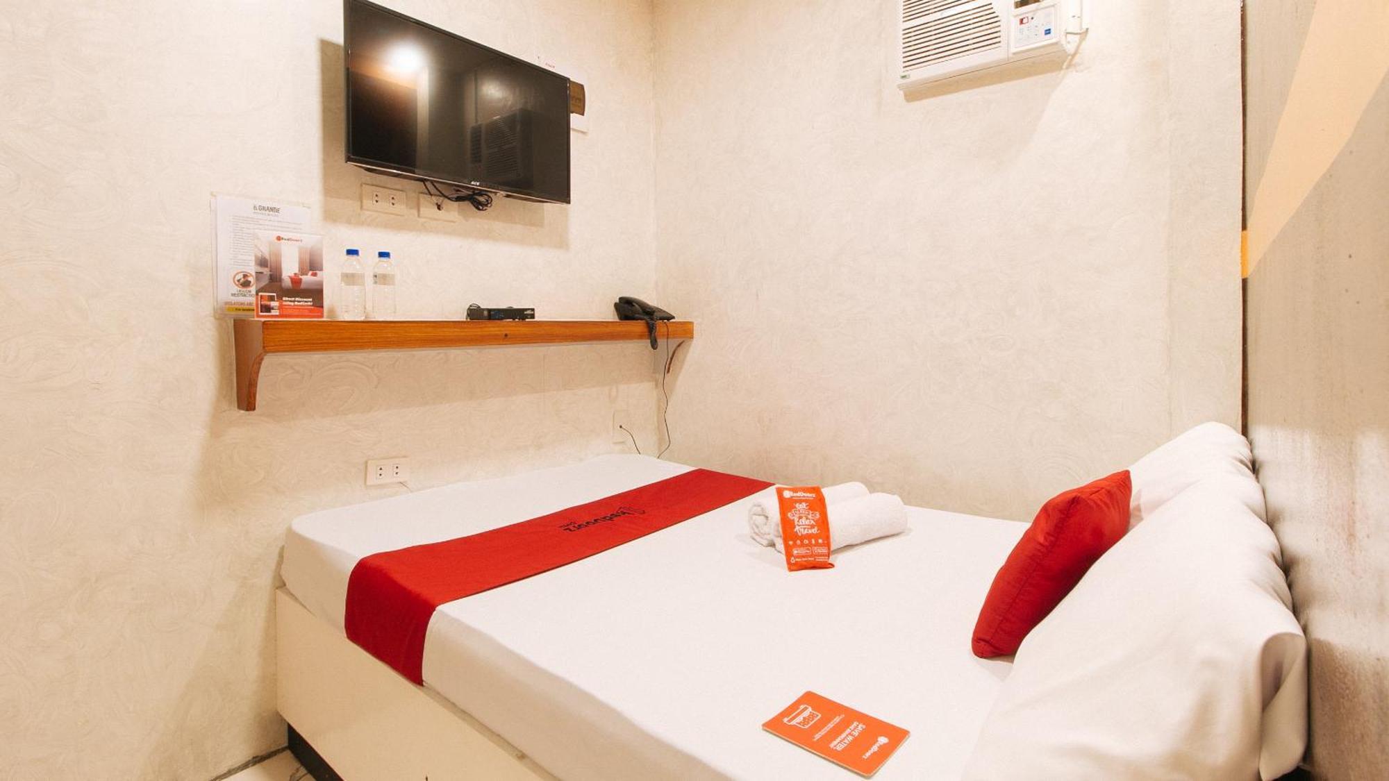 Hotel RedDoorz @ PIY Margal Sampaloc Manila Zewnętrze zdjęcie